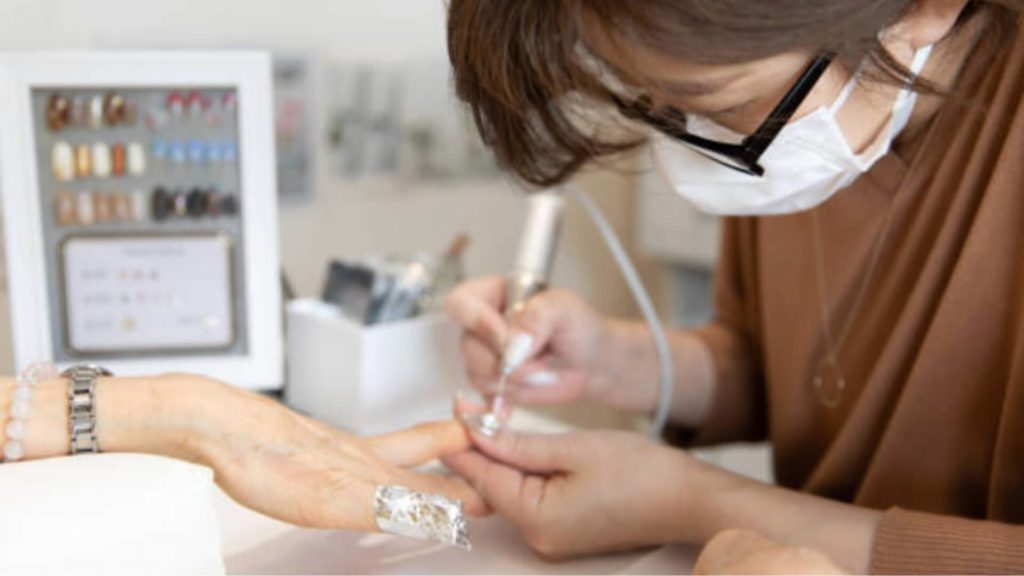 ミズノ治療院_ネイリスト_職業病_眼精疲労